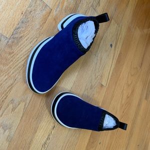 Stuart Weitzman SW-612 Blue Suede 6.5 Women